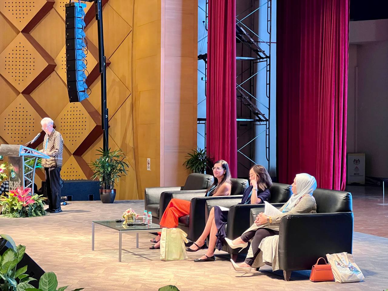 Открылся 38-й Всемирный конгресс Международного совета по детской книге в Малайзии