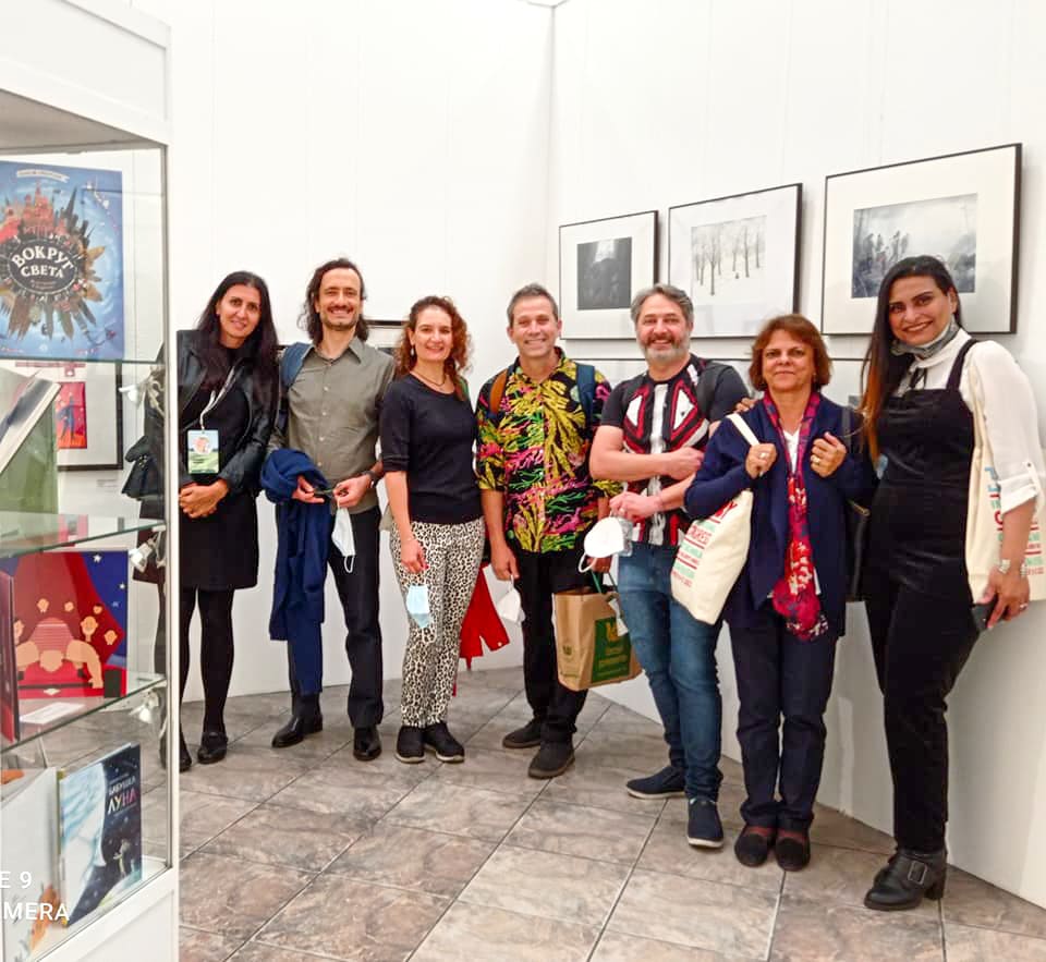 Делегаты 37-го Всемирного конгресса IBBY на выставке «Московские художники книги – детям»